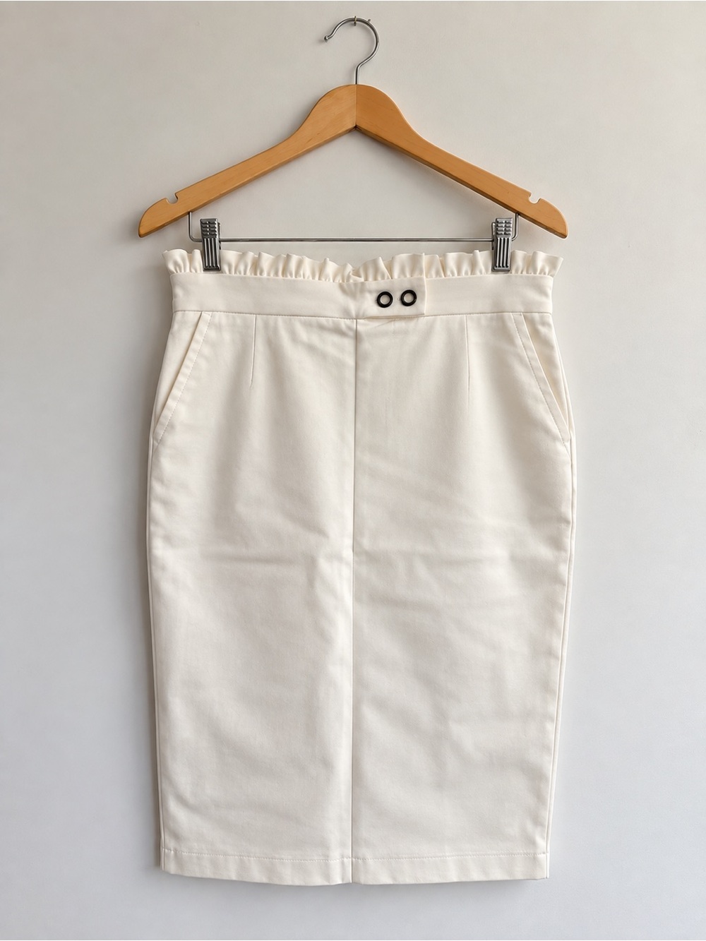 Linda Matthews Vanilla Ruffle Waist Pencil Skirt – Size Large NWT